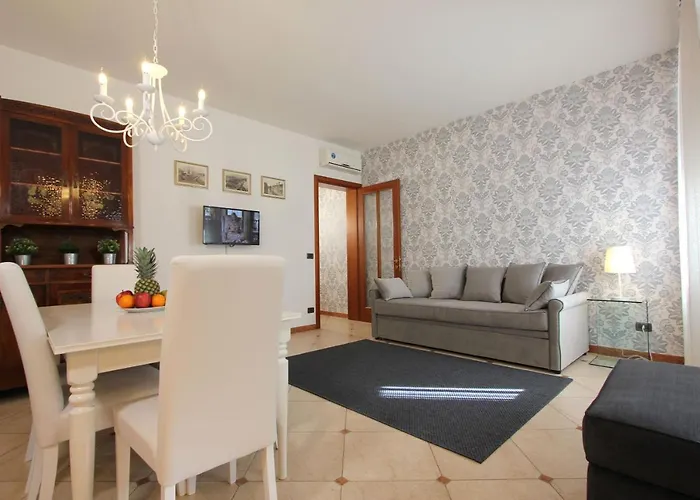 Falier Apartment *